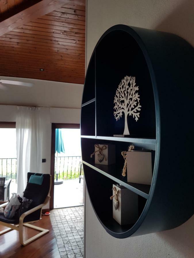 Blue Chalet Villanuova sul clisi Luaran gambar