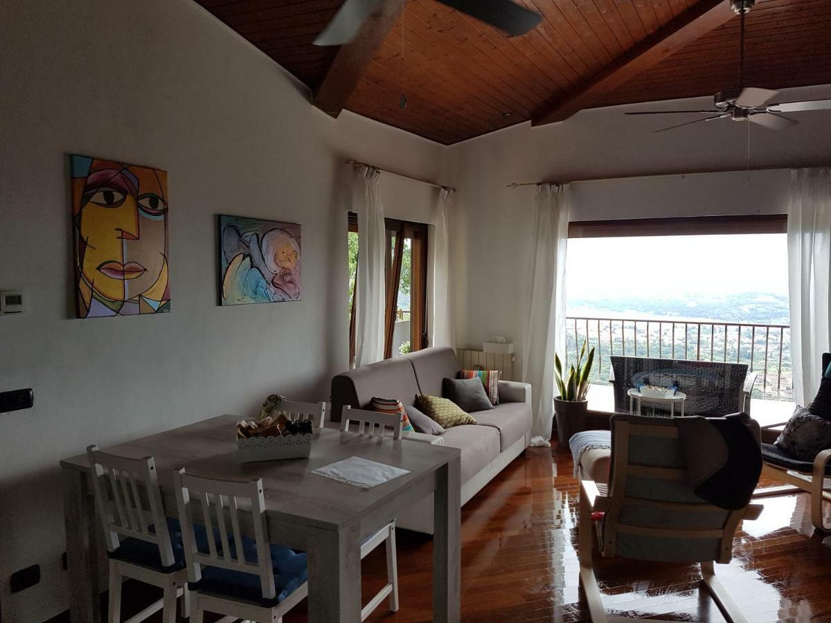 Blue Chalet Villanuova sul clisi Luaran gambar